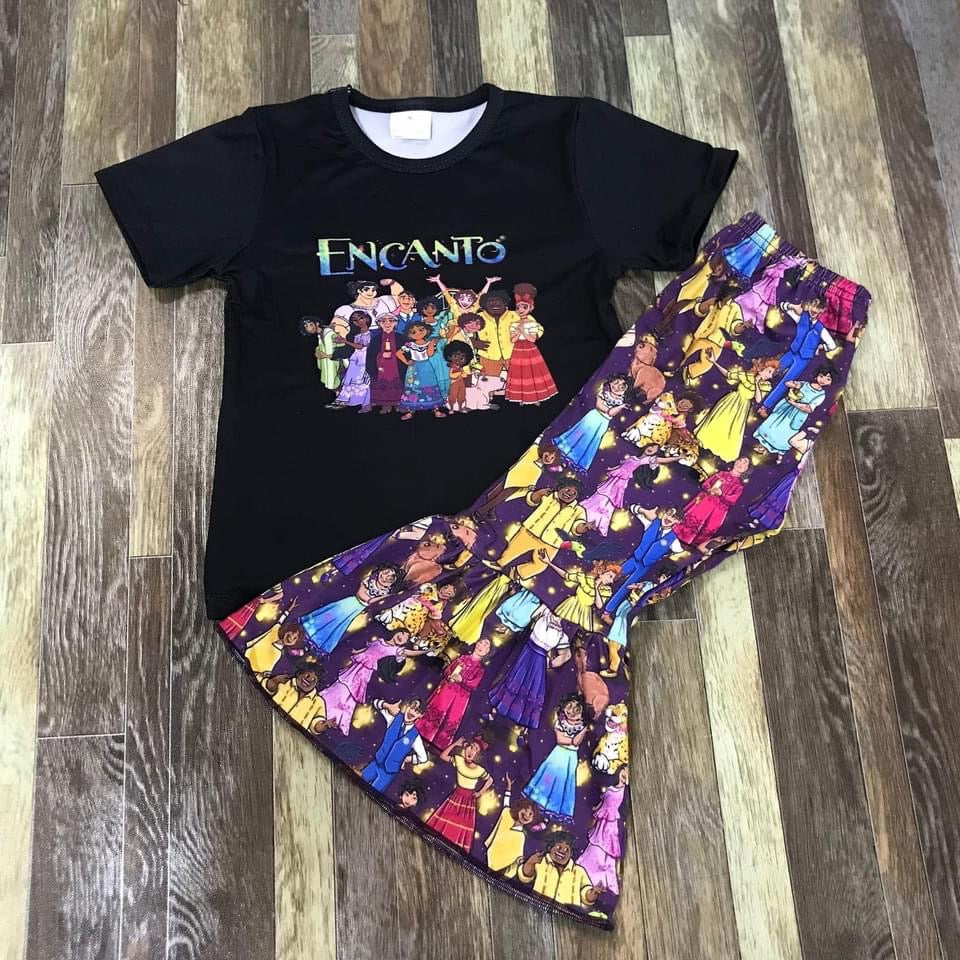 Preorder*  Encanto black bells set