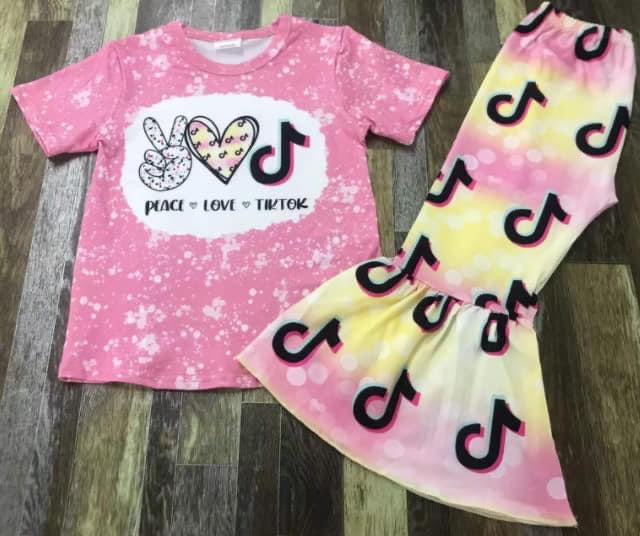 Preorder* Peace love and Tik Tok set